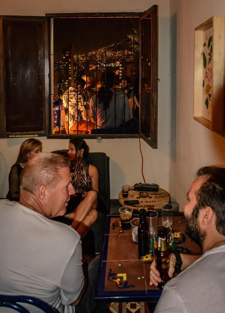Raiz Hostel Medellin Bagian luar foto