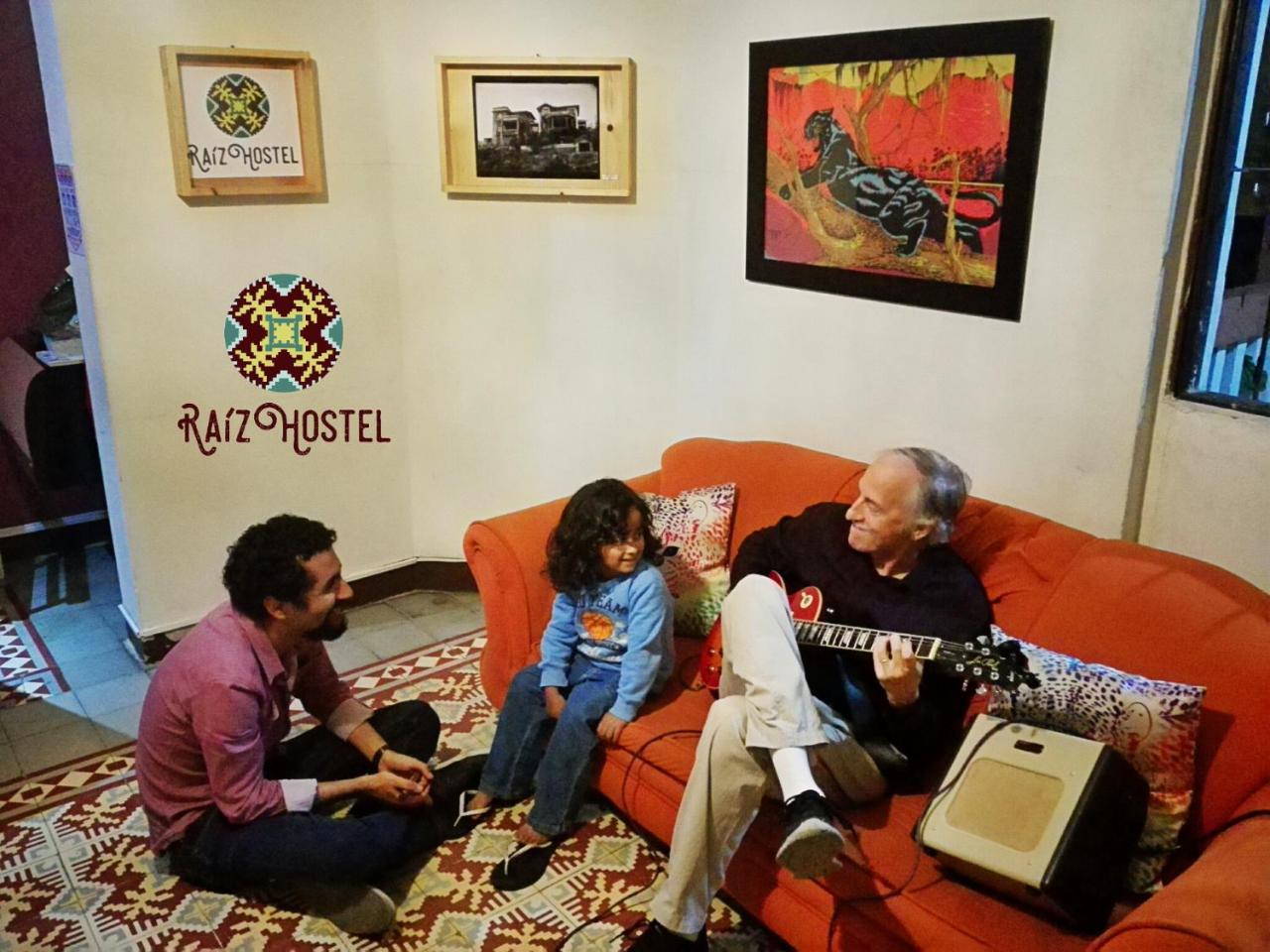 Raiz Hostel Medellin Bagian luar foto